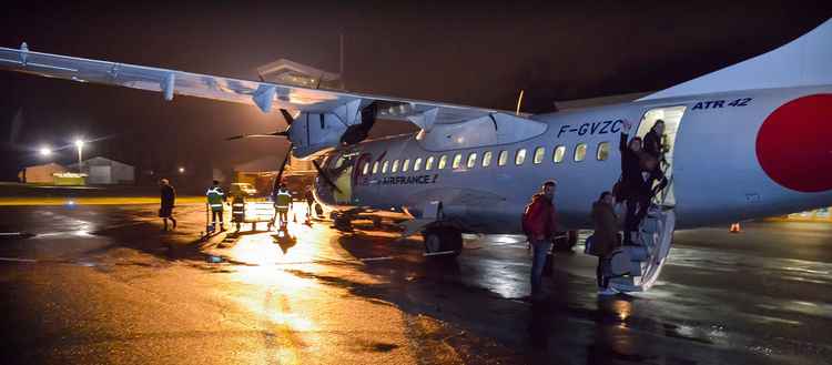 b_embarquement_ligne aerienne Aurillac Paris